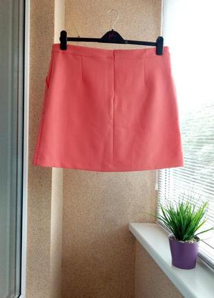 Красивая стильная юбка трапецией модного кораллового цвета4 фото