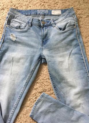 Джинси скіни