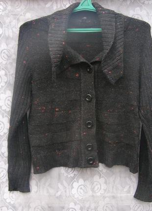 Кофта з великим коміром