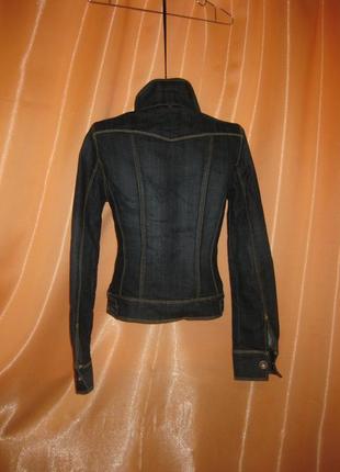 Модна джинсова куртка піджак жакет темна amisu denim км1621 довгий рукав, маленький розмір джинсовка9 фото