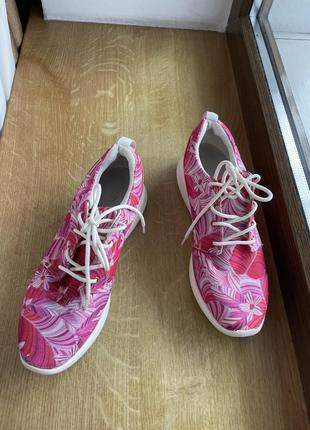 Дышащие кроссовки geox d ophira в цветы розовые3 фото