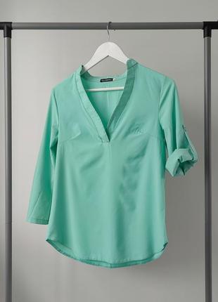 Блузка з трикутним вирізом м'ятна сорочка три чверті з коротким рукавом із глибоким вирізом вільна1 фото