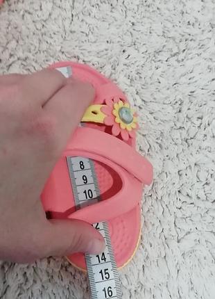 Босоніжки crocs з 6 8