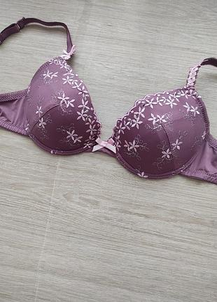 Замечательный нежный бюстгальтер пуш-ап
