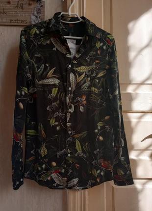 Мягкая котоновая рубашка оливковый принт блуза1 фото