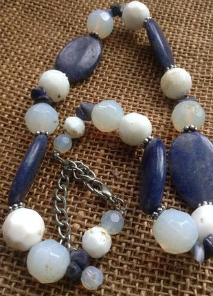 Бусы натуральный камень.
