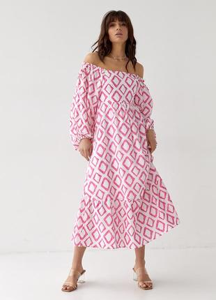Довга сукня плаття максі в ромби з відкритими плечима та довгим рукавом
