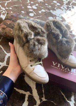 Уги черевики з хутром снікерси білі нові брендові чоботи туфлі зимові zara massimo dolce louis3 фото