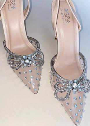 Туфли на каблуке5 фото