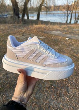 Кросівки жіночі білі / сірі замшеві adidas