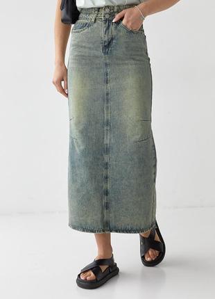 Женская джинсовая юбка макси в винтажном стиле.