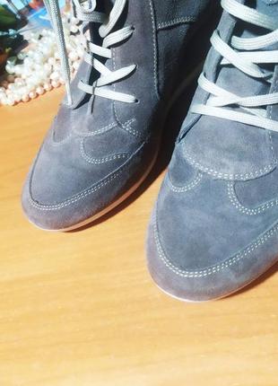 Мега-классные сникерсы полуботинки ботиночки шорты-тусоки танкетка натуральный замш кожа 40 размер3 фото