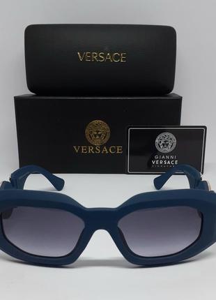 Окуляри в стилі versace сонцезахисні унісекс бірюзово сині з золотим логотипом в упаковці2 фото