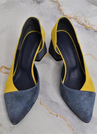 Патриотические желтые туфли лодочки замшевые кожаные с острым носком на низком каблуке 6см6 фото