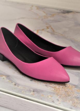 Туфли балетки с острым носком на маленьком каблуке 3см4 фото
