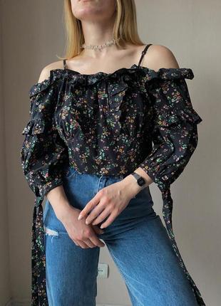 Нова! очень красивая блуза в мелкие цветы от topshop с объемными рукавчиками1 фото