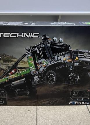Конструктор lego technic mercedes-benz zetros (42129) новый!