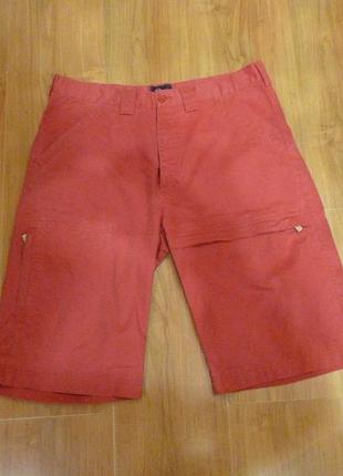 Шорты peak performance.