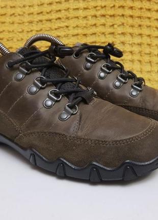 Тренинговые кроссовки ecco timeberland clarks hotter gore tex 39р