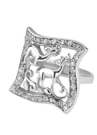 Кольцо серебряное с цирконием олени 1168р, 18 размер