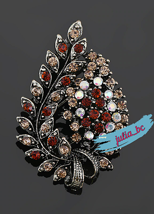 Елегантна брошка у вінтажному стилі, дивіться більше біжутерії в моїх оголошеннях