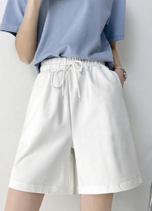 Трикотажные шорты бермуды bonntee m белый