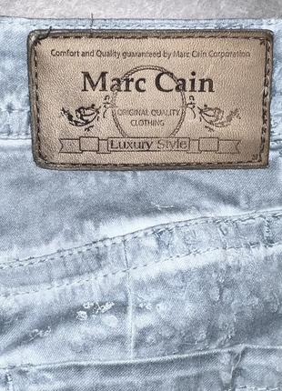 Голубые джинсы брюки с набивным цветочным рисунком marc cain10 фото