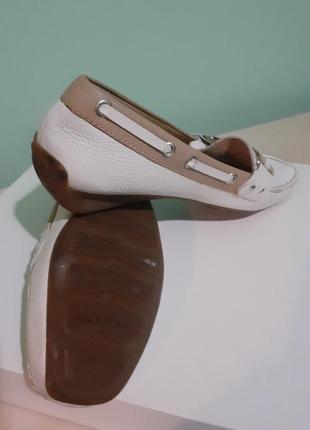 Кожаные мокасины