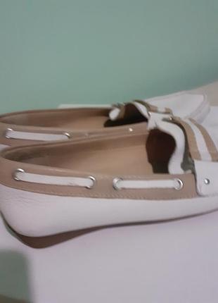 Кожаные мокасины