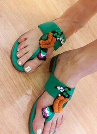 Шльопанці в'єтнамки жіночі nine west