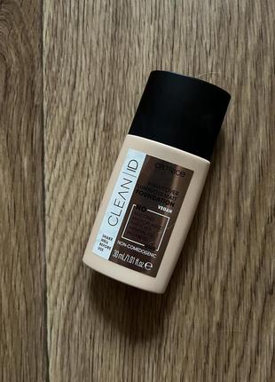 Тональний catrice