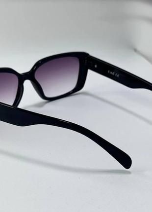 Коригуючі окуляри для зору жіночі прямокутні обзорні в пластиковій оправі з широкими дужками3 фото