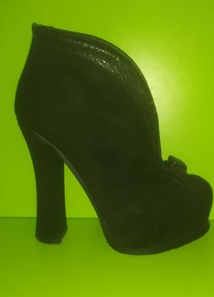 Чёрные ботильоны на устойчивом каблуке, 36