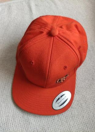 Мужская бейсболка