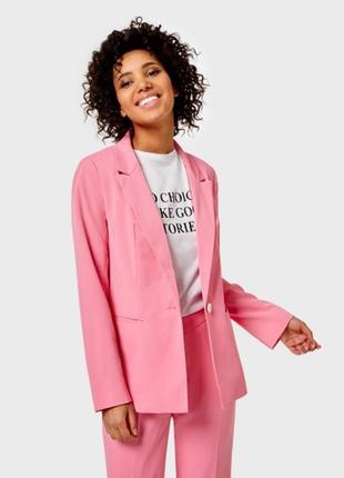 Новая белая футболка с  крутой надписью l -раазмер