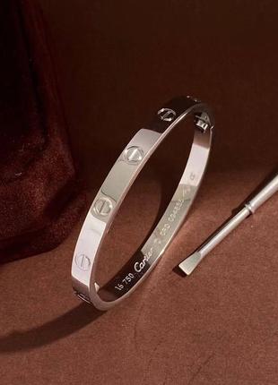 Брендовый браслет
