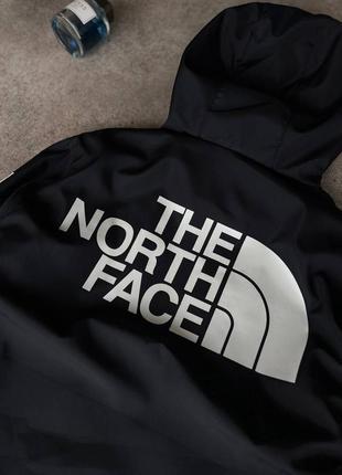 Чоловіча вітровка the north face9 фото