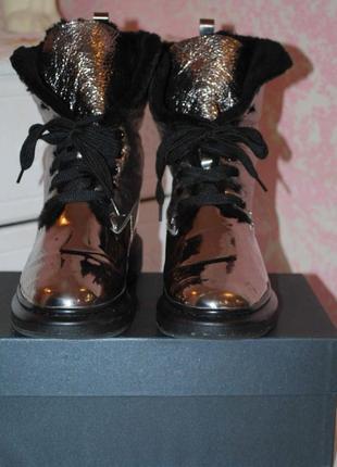 Фирменные зимние ботинки mqueen 40р натуральный мех2 фото