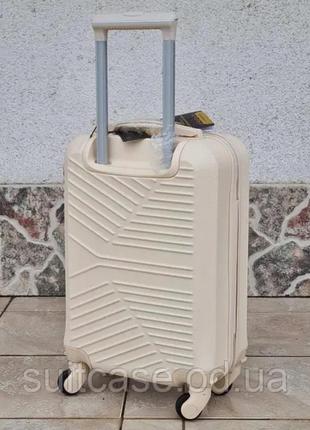 Красивые прочный  надежный чемодан wings 266  poland 🇵🇱3 фото