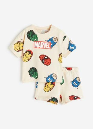 Комплект футболка + шорти