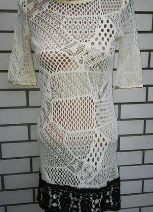 Мереживне пляжне плаття туніка із золотою окантовкою river island