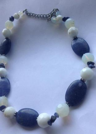 Натуральний камінь.