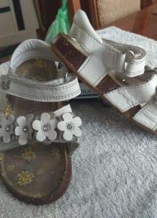 Босоножки сандалі 3