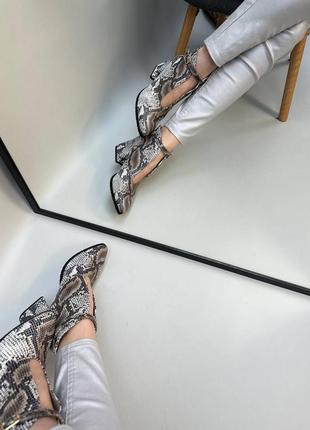 Ботильони зі шкіри з тисненям під пітона змію багато кольорів7 фото