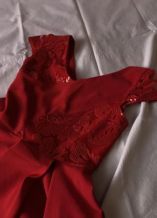 Платье красного цвета1 фото