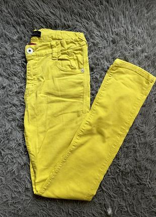Стильное стрейч брюки. джинны женские. джинсы скинни. желтые джинсы женские