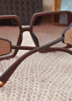 Красивые женские солнцезащитные очки leke polarized крупные с шорой5 фото