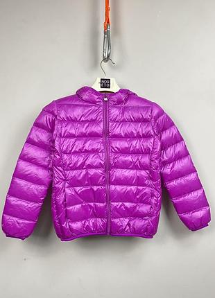 Детский пуховик с чехлом, лиловый, модель унисекс.