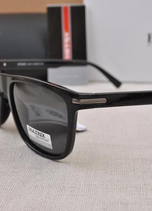 Фирменные солнцезащитные мужские очки matrix polarized mt8499 wayfarer3 фото