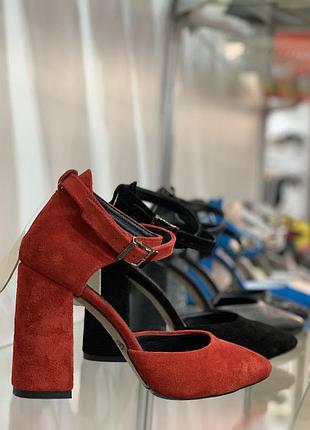 Туфлі замшеві шкіряні на каблуці 9см